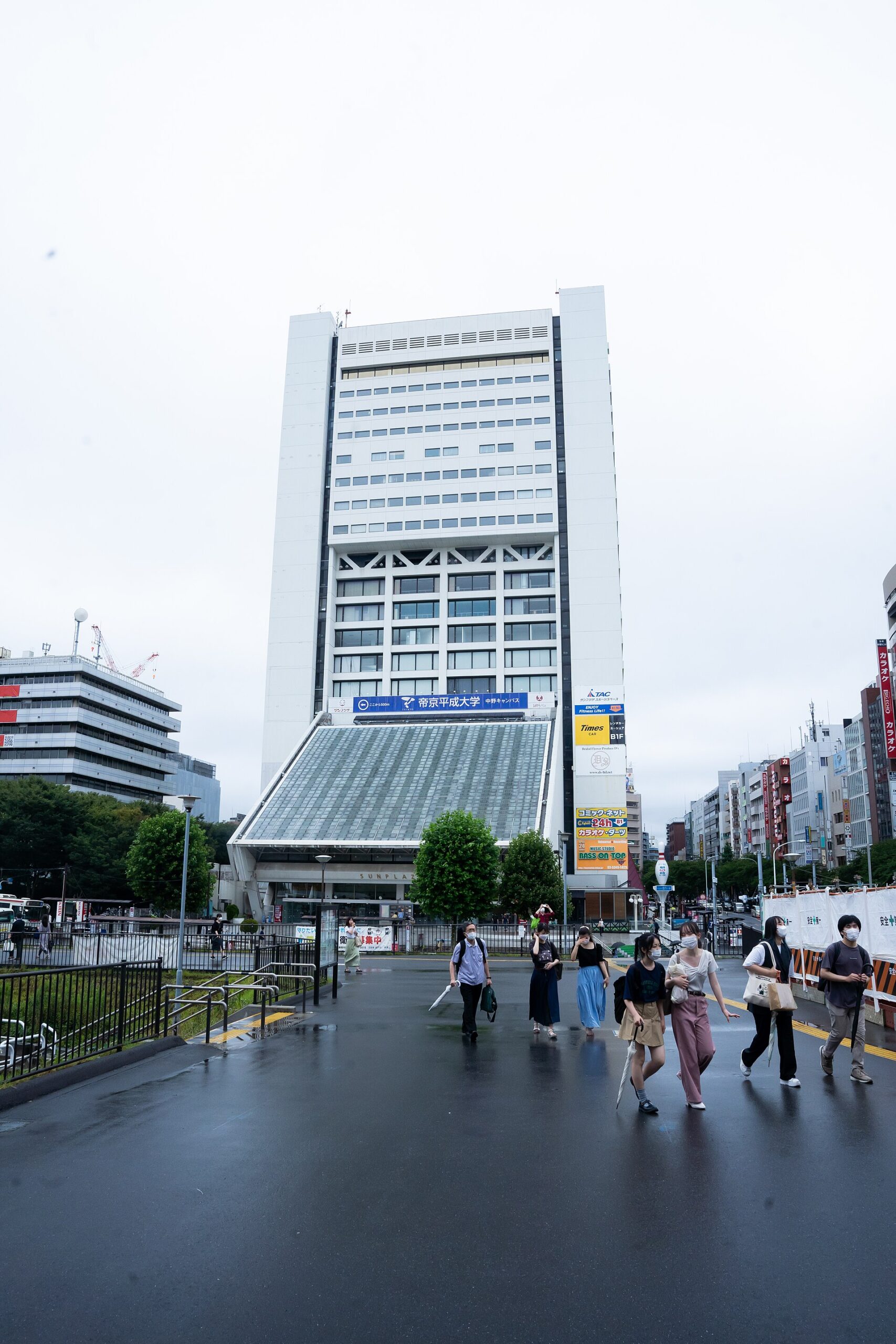 The Nakano Sunplaza building, permanently closed since 2023